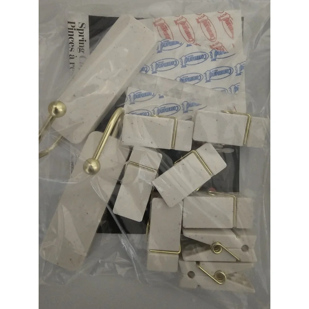 Command‎ Hooks and decorating spring clips set.